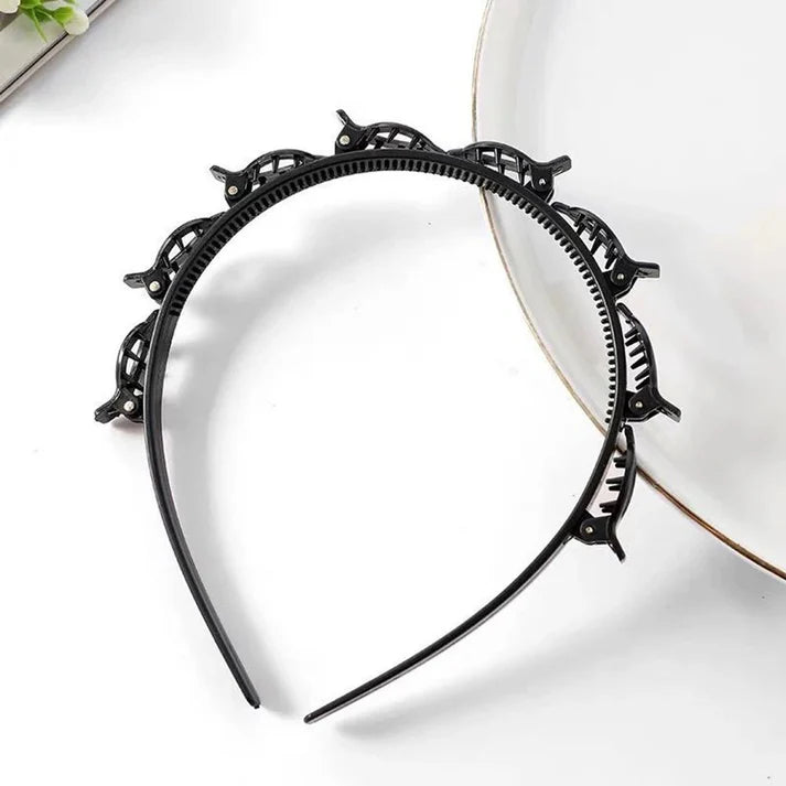 Tiara with Clip – The Detail That Transforms Your Look